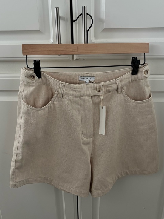 Crescent Pants - Crescent Beige High-Rise Bermuda Shorts